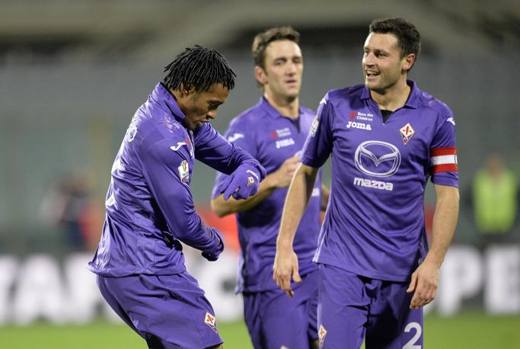 Consueto balletto di gioia per il colombiano che manda in finale di Coppa Italia la Fiorentina. Ansa